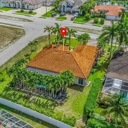 Sunshine Oasis Villa